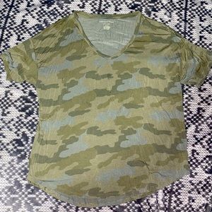 American Eagle Soft & Sexy t-shirt size medium